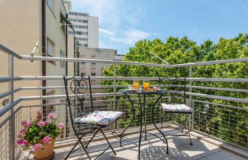 B&A - Center of Split - Foto 1