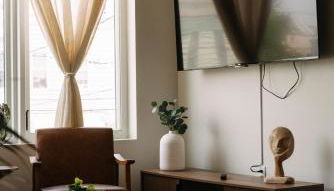 New 3BR Home with Private Yard and Game Room and Parking - Foto 3