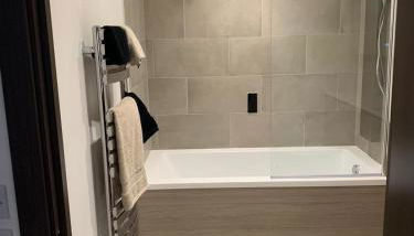 The Sunrise Den-Lovely 2 bedroom apartmentParking - Foto 3, Other