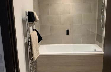 The Sunrise Den-Lovely 2 bedroom apartmentParking - Foto 3