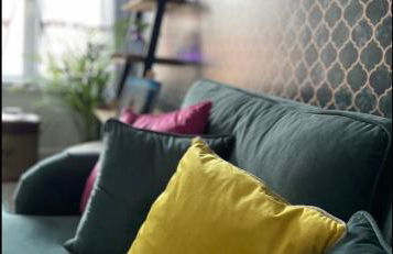 Stylish Scottish House With Garden and Parking - Photo 16