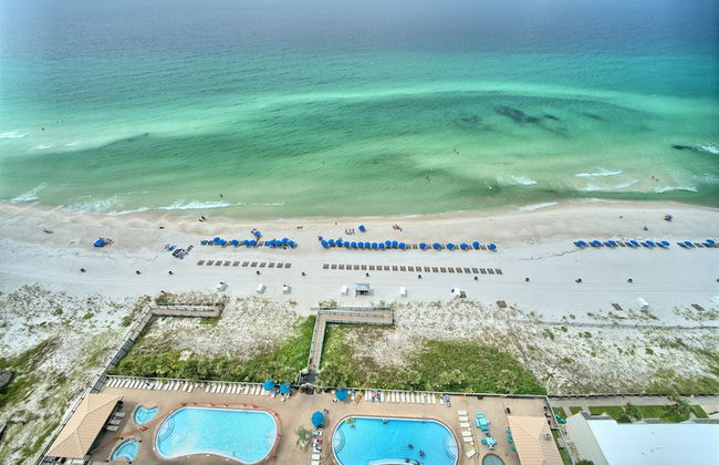 Luxurious High-Rise Condo with Direct Beach Access & Beachside Pool - Unit 2105 by RedAwning - Foto 38