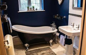 5 Bedrooms, Pool Table, Sleeps 10, Contractor Stays, Family Gatherings - Secure Free Parking - Foto 17