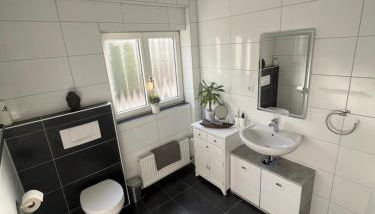 Stilvolles Apartment nahe Therme und PreZero Arena - Foto 4