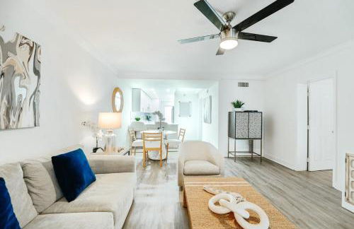 Coastal Escape Walk to Beach Pool and Gym - Photo 41