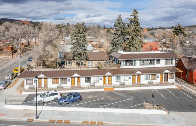 1BD Cozy Suiterestaurants & Hiking!dogs Welcome - Photo 15