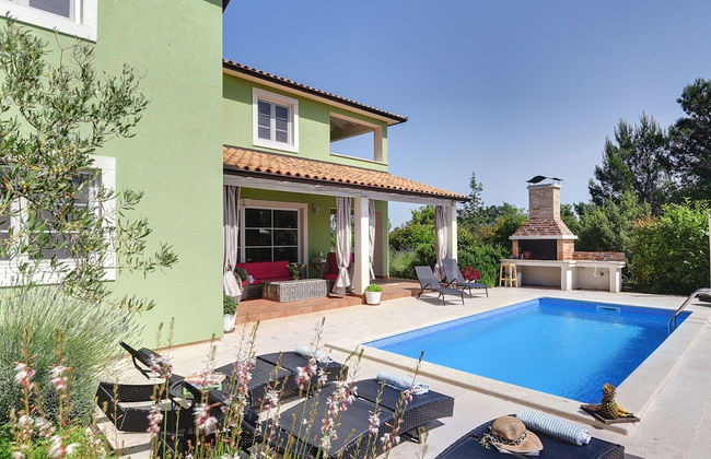 Detached Villa With Swimming Pool in the East of Istria Near the Sea - Foto 20