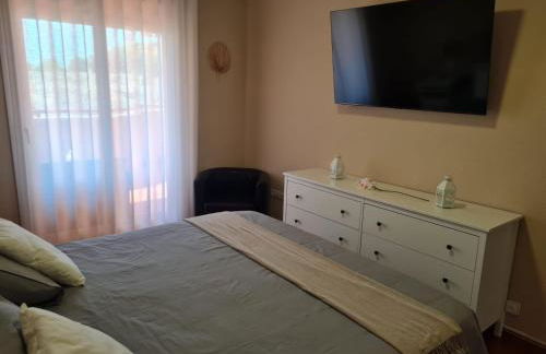 Precioso apartamento nuevo en Torreblanca Fuengirola, a 300m de la playa- piscina, gimnasio, sauna - Photo 9