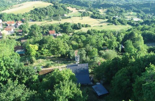 Plesivica Hillside Holiday Home with Hot -Tub - Foto 52