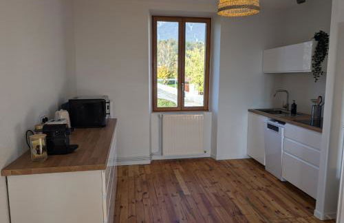 Appart 65m2 avec 2 chambres dans ferme rénovée - Parking gratuit - Grande vue montagnes - Foto 25