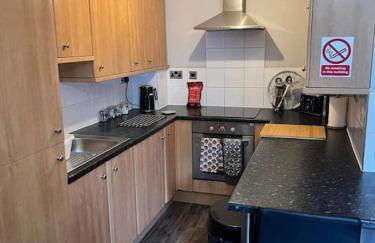 Cosy Jesmond 3 bed apartment - fantastic location - Photo 37