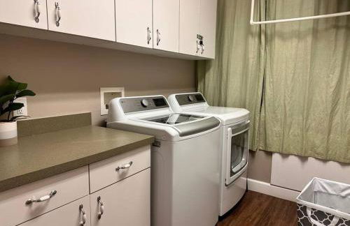 Canal-Front Home on 73ft Dock! - Foto 26