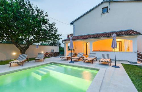 Kuća za odmor s bazenom Emma - Foto 33