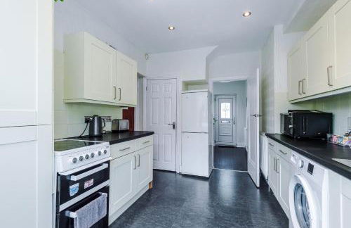 3 BR Property in Prestwich 15 mins from Manchester City Centre Garden Free parking Superfast WIFI Netflix - Foto 27