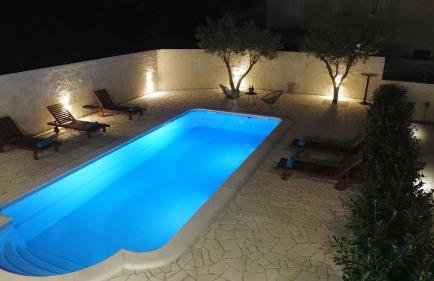 Holiday home Bevanda - Photo 14