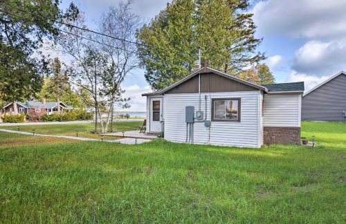 Lovely Lake Huron Getaway Beach Access and Kayaks! - Foto 21