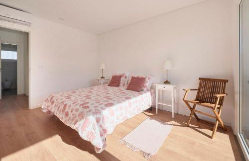 Aroeira Villa w/ Pool near Beach, By TimeCooler - Foto 44