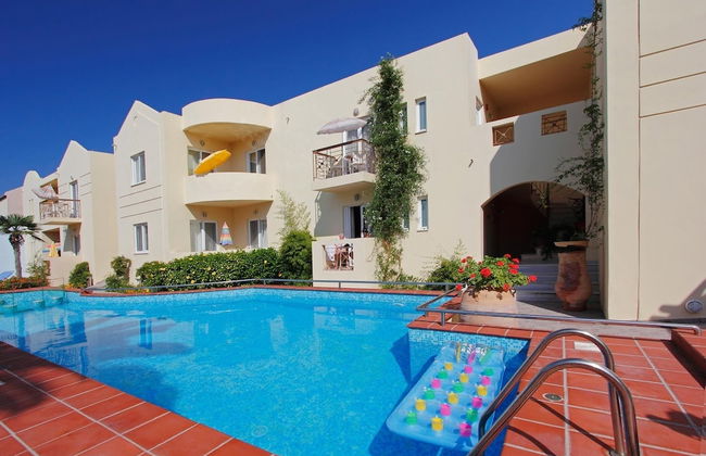 Lambrinos Suites - Photo 31