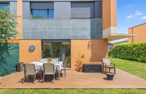 Gran chalet con amplio jardín próximo a Pamplona - Foto 11