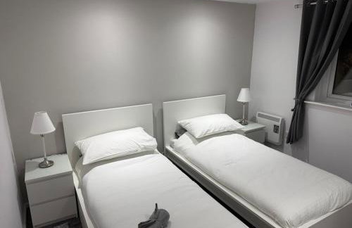 Cosy Panoramic Sea Views with North Dock Balcony - Foto 16