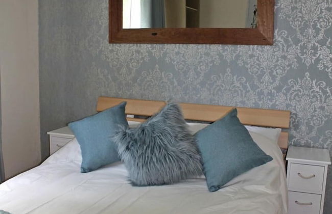 2 Bedrooms - Large Balcony Apartment & Parking - Foto 5