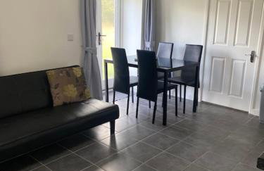 Lodge 4, The Grange, 53 High Street, Wick, Bristol BS30 5QQ - Foto 1