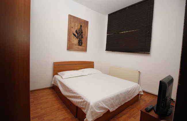 92 Residence - Photo 11