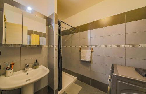 Grand T2 terrasse 27m2 plein sud Folelli centre - Foto 17