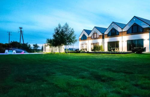 Słońce i Woda Domki Całoroczne, Podgrzewany Basen, Balia z jacuzzi, Klimatyzacja, Bezpłatny Parking - Foto 50