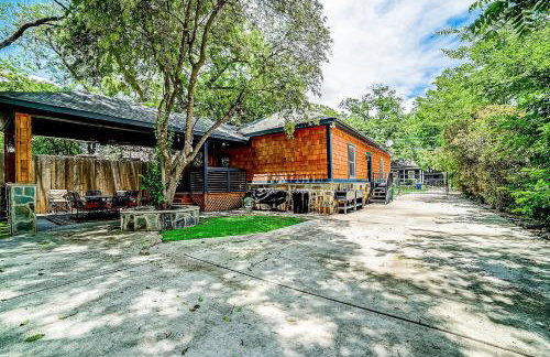 Dog-friendly home with large patio, W/D & central AC - Foto 29