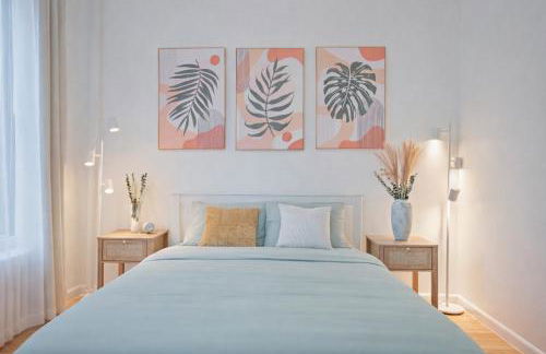 Warm and Welcoming 2BR in Upper East Side - Photo 2