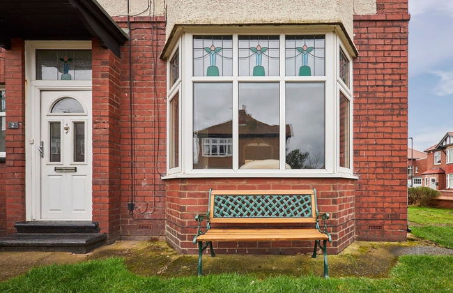 Host Stay Spire View House - Photo 20