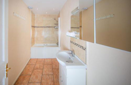 Cosy and Comfortable Apartment by Meadows - Foto 8