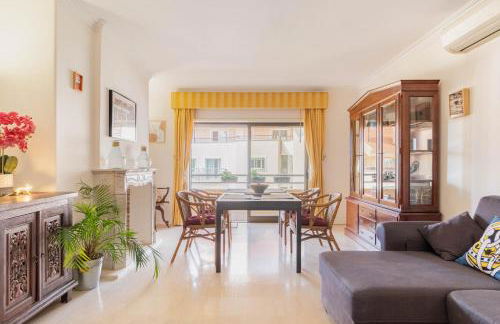 Central Cascais Apartment with private parking - Foto 7