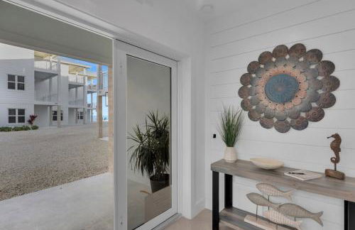 Oceanfront Islamorada Townhome with Dock and Pool - Foto 7