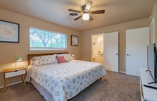 Texas Vacation Home, Game Room & POOL by Sixflags - Foto 21