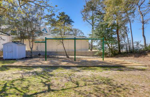 Waterfront Pine Knoll Shores Gem with Boat Dock - Foto 41