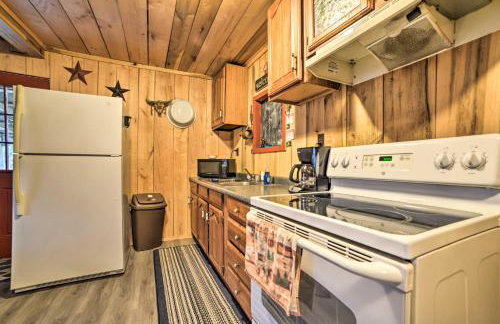 Remote Kentucky Cabin with Fire Pit and 2 Ponds - Foto 7