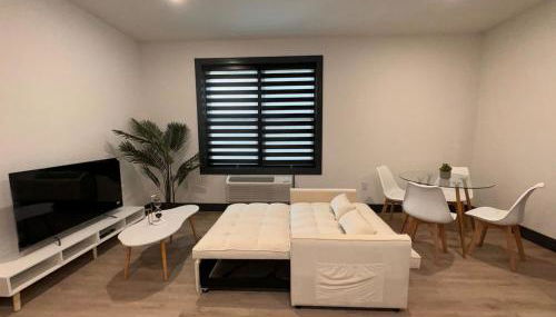 Spacious Apt 15 mins to NYC with Free Indoor Parking - Foto 3