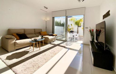 Lovely Home In Alicante - Photo 4