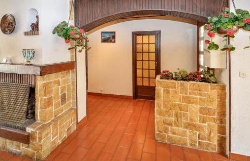 Nice Home In Saint Cannat With Wifi - Foto 21