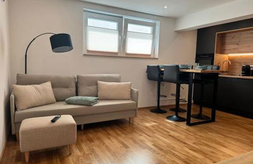 1,5-Zimmer, Top ausgestattet, 4 Pers, Souterrain, Self Check-in, Parkplatz, Netflix & Amazon Prime - Foto 1