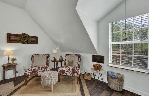 Cactus Flower Treehouse-Pet Friendly-Hill Country Views! - Foto 4