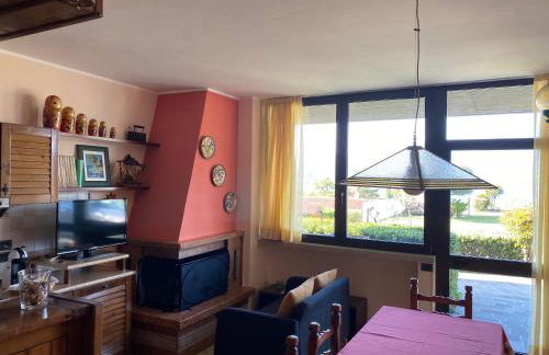 Flowers & garden apartment con vista lago - Foto 5