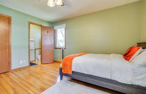 Spacious Cottage Grove Haven Near Downtown St Paul - Photo 12