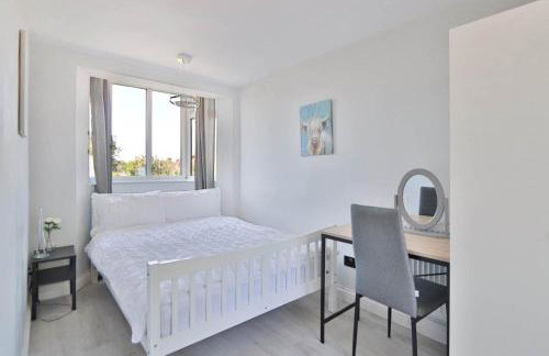 Highfield Home with free parkings, Surbiton, Kingston upon Thames, Surrey, Greater London , UK - Foto 13