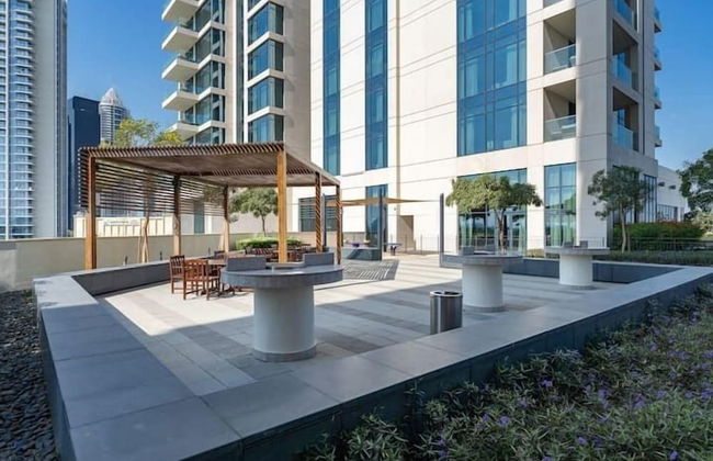 Vogue Golf Views - Vida Emirates Hills - Photo 15