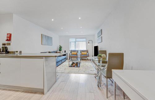 St Martins 2 Bedroom Apartments in Ruislip By 360 Stays - Foto 45