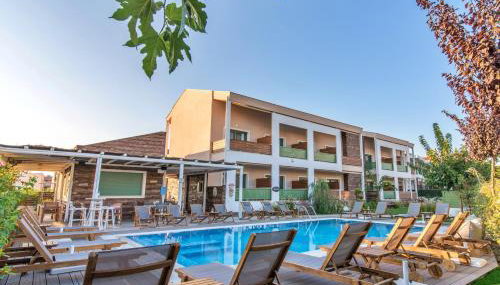 Alegria Suites - Photo 2, Garden