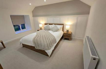 Cwm Uchaf Holiday Home, hot tub and horse view! - Photo 17